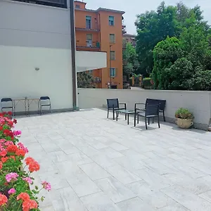 Rizzoli 3*, Bologna Italia