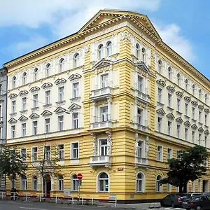 Assenzio 4*, Praga Republica Cehă